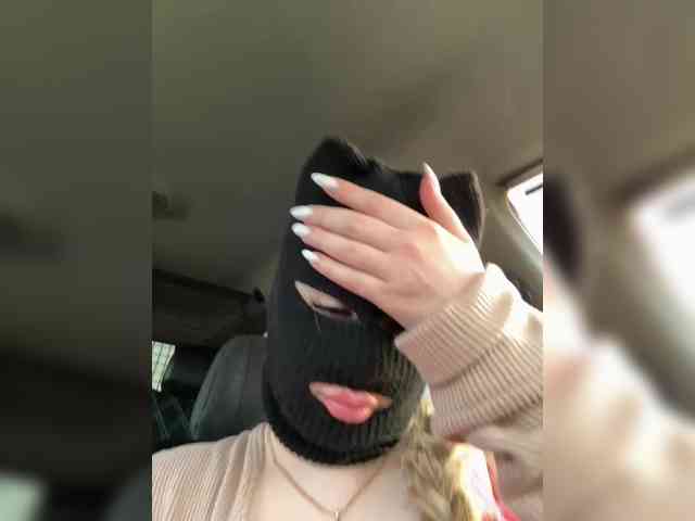 Black-Etika webcam