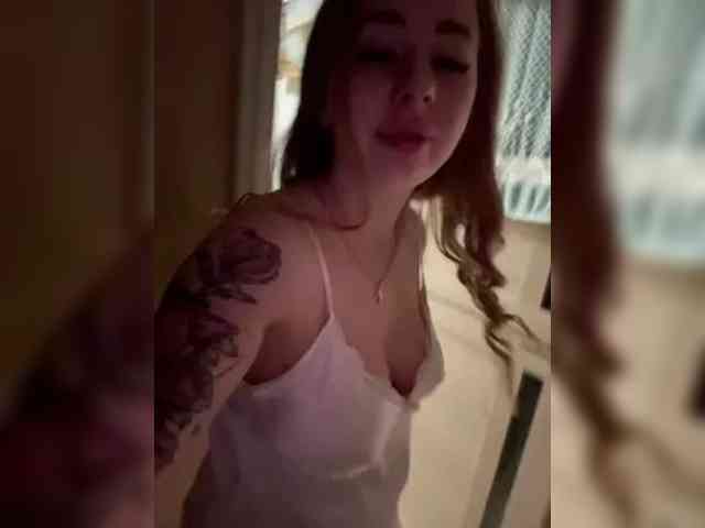 Miss-Etikaa webcam
