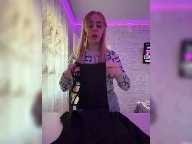 Miss-Etikaa webcam