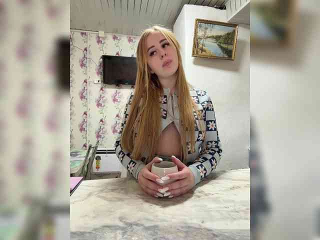 Miss-Etikaa webcam