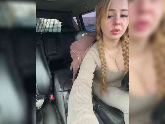 Miss-Etikaa webcam