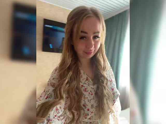 Miss-Etikaa webcam