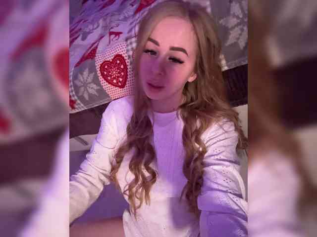 Miss-Etikaa webcam