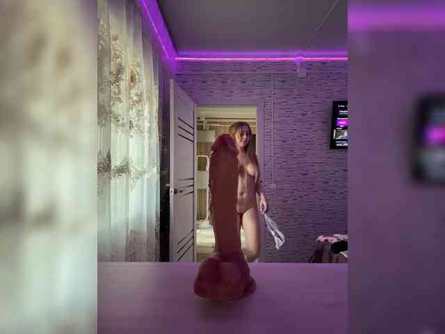 Miss-Etikaa webcam