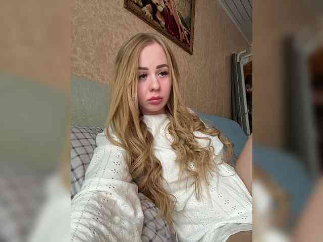 Miss-Etikaa webcam