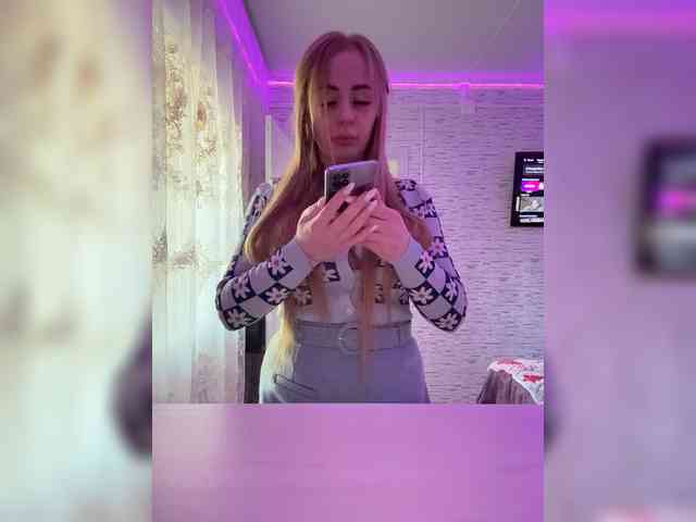 Miss-Etikaa webcam
