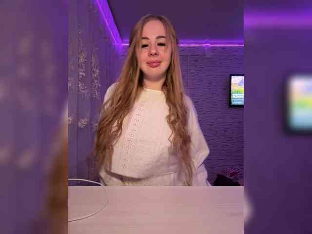 Miss-Etikaa webcam