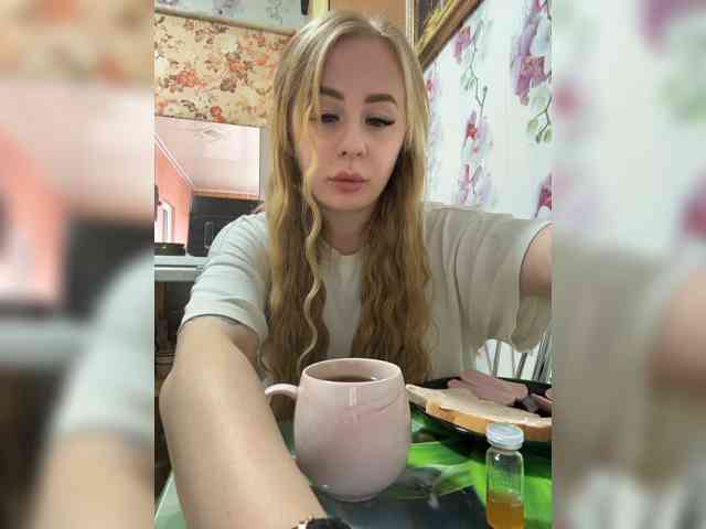 Miss-Etikaa webcam