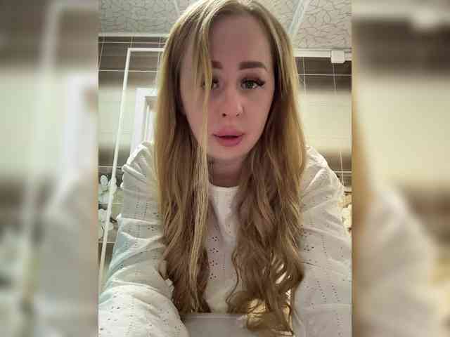 Miss-Etikaa webcam