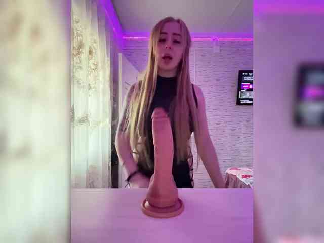 Miss-Etikaa webcam