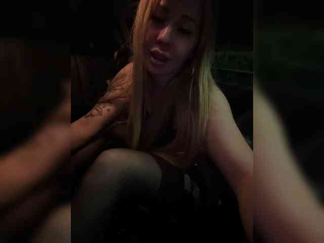 Miss-Etikaa webcam
