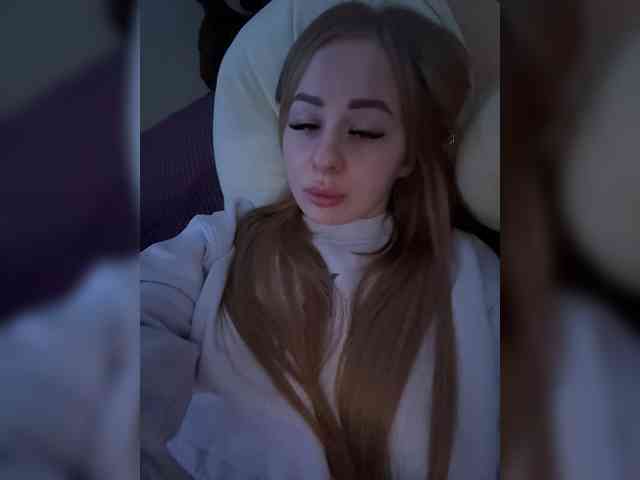 Miss-Etikaa webcam