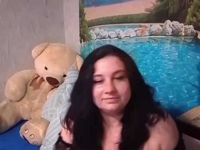 le modèle BarguzinikoSolo est en webcam porno dans un show sur le site bongacams, il possède les tags suivants: White/Caucasian,Brunette,Shaved