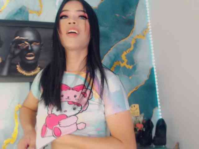 DominantDoll