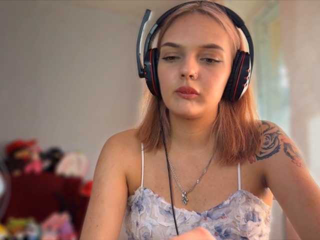 Evelin-Light live cam on BongaCams