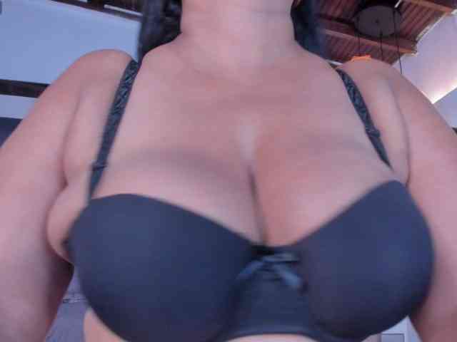 sweet-mom69 webcam