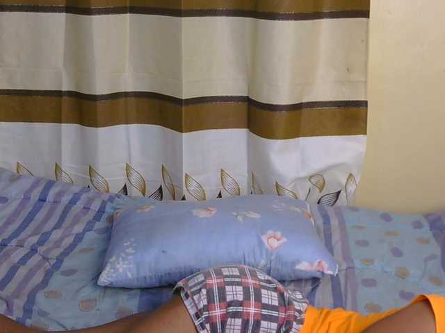 Essyfreaky live cam on BongaCams