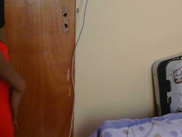 Essyfreaky live cam on BongaCams