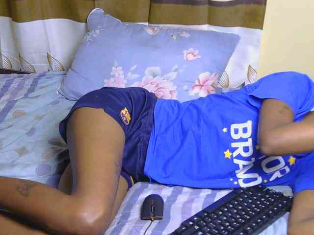 Essyfreaky Live Webcam on BongaCams