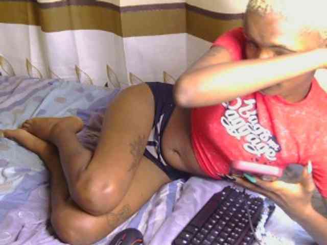 Essyfreaky webcam