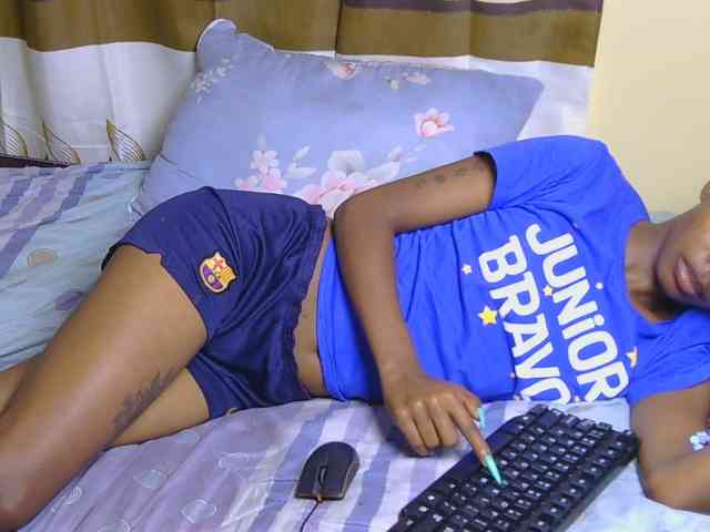 Essyfreaky webcam