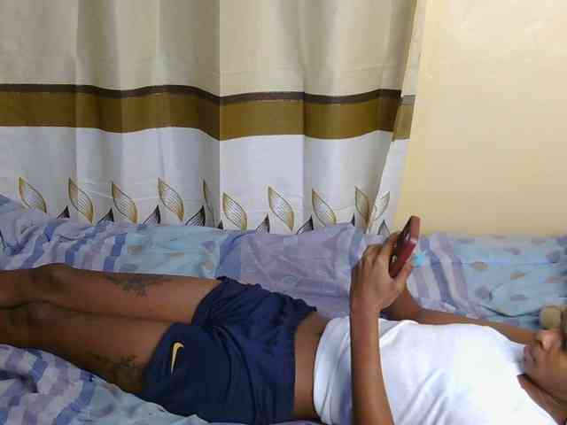Essyfreaky webcam