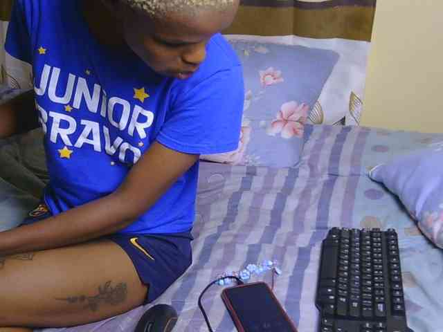 Essyfreaky webcam