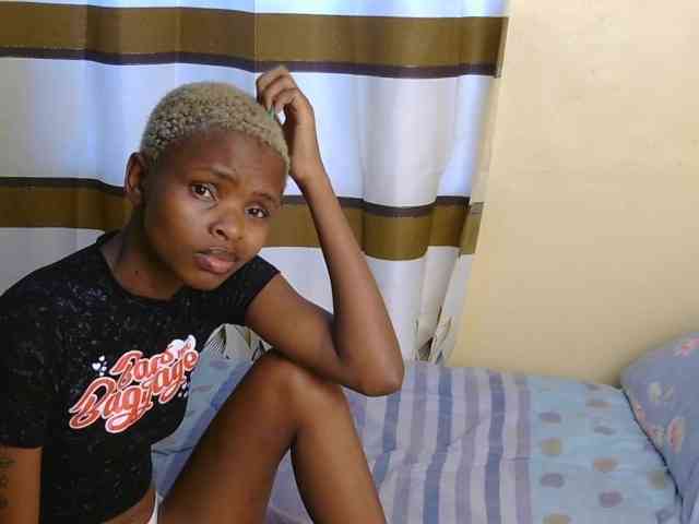 Essyfreaky webcam