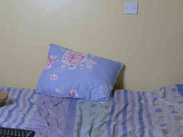 Essyfreaky webcam