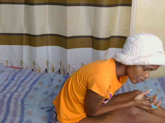 Essyfreaky webcam