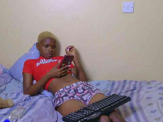 Essyfreaky webcam