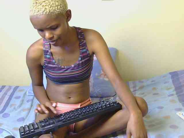 Essyfreaky webcam
