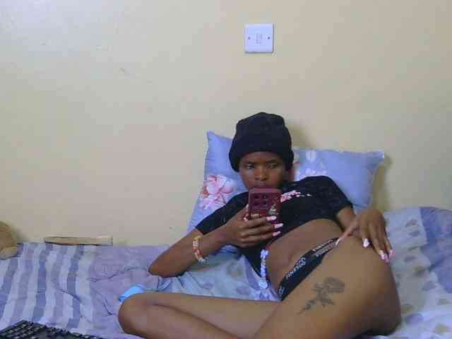 Essyfreaky webcam