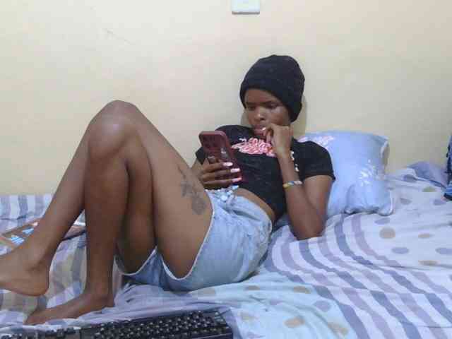Essyfreaky webcam
