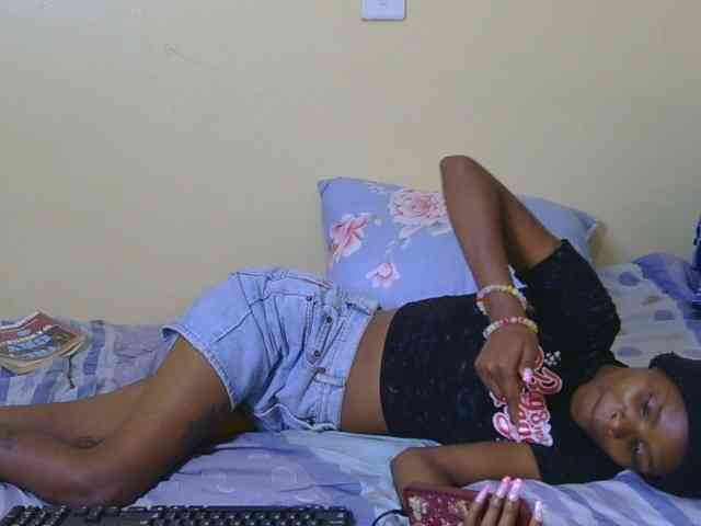 Essyfreaky webcam