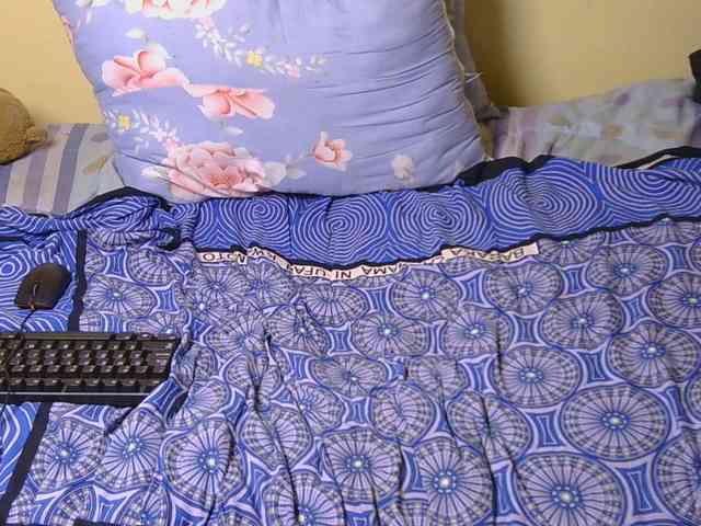 Essyfreaky webcam