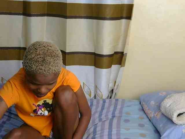 Essyfreaky webcam
