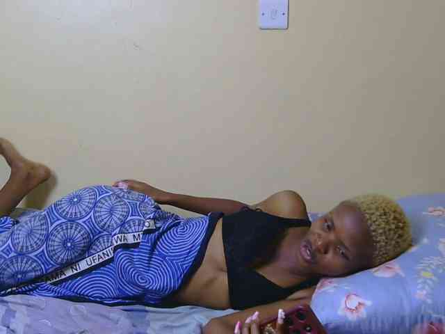 Essyfreaky webcam
