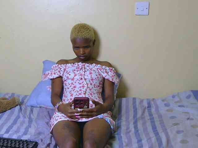 Essyfreaky webcam