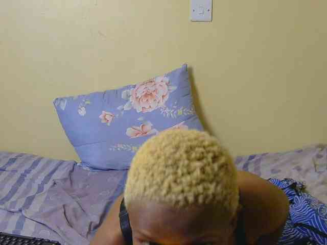 Essyfreaky webcam