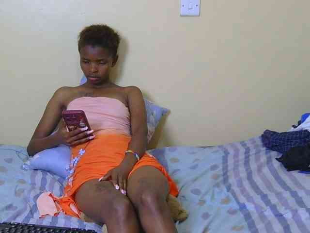 Essyfreaky webcam
