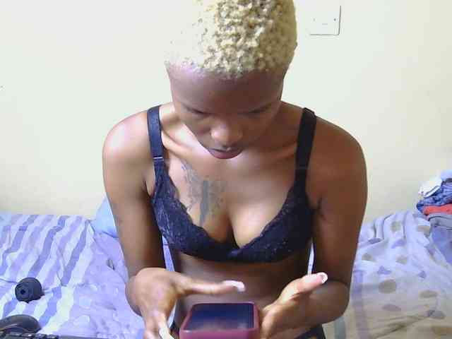 Essyfreaky webcam