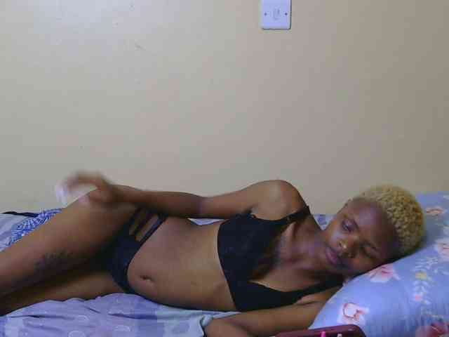 Essyfreaky webcam