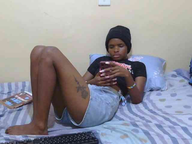Essyfreaky webcam