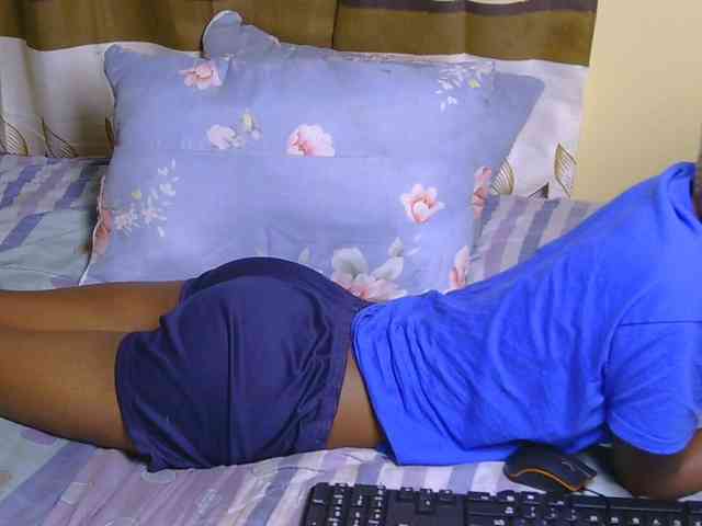 Essyfreaky webcam