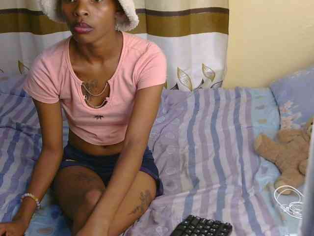 Essyfreaky webcam