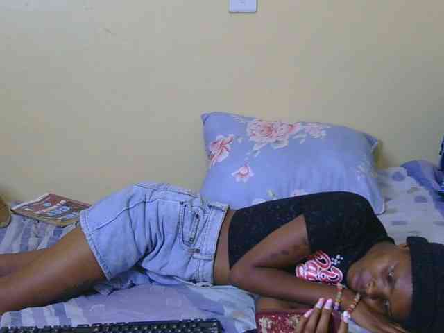 Essyfreaky webcam