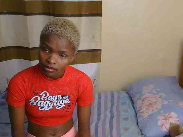 Essyfreaky webcam