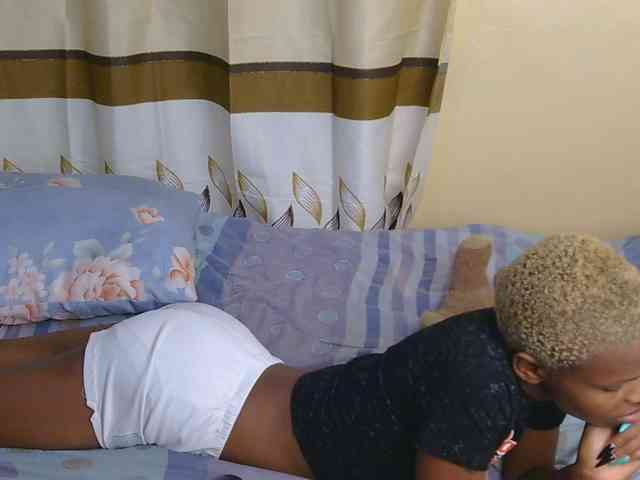 Essyfreaky webcam