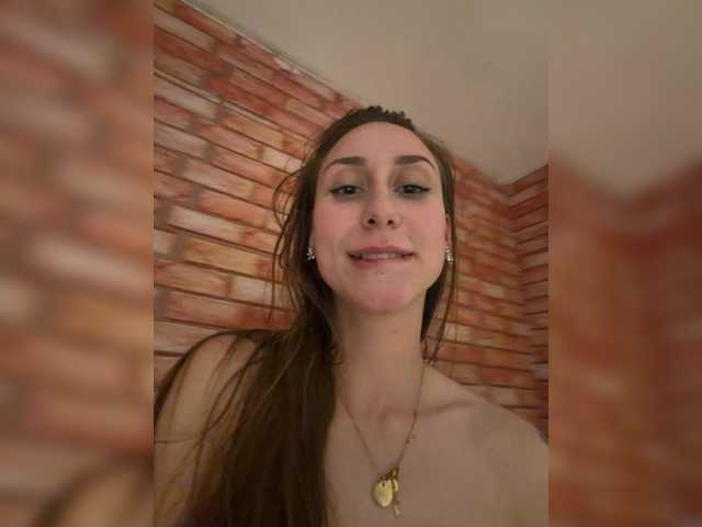 go to chat with Layla69